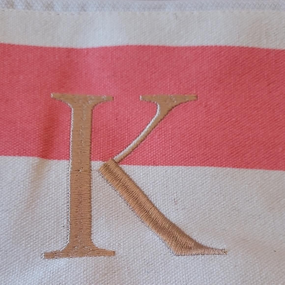 Stylish Pink and White Striped Tote with Rope Handles - Picture 2 of 6